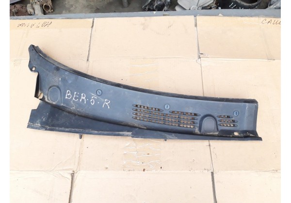 Пластик під лобове скло (лівий, правий) Peugeot Partner, Citroen Berlingo, 9642405777, 9642405787, 02-08.
